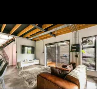 Annie's Cosy Home - 9