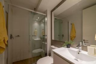 City escape in the center of Providencia - 1