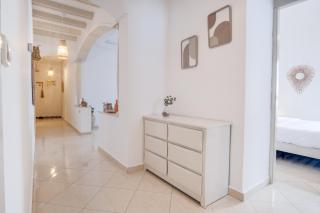 Tanger Boulevard - Elegant & Classy Apartment - Walking Distance to the Beach! - 7
