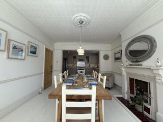 2 Hadleigh Villas - 1