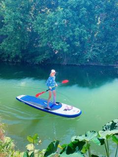 Waterfront Glamping: Safari Tent Retreat for Water Lovers in Cibolo, TX - Marion - 4