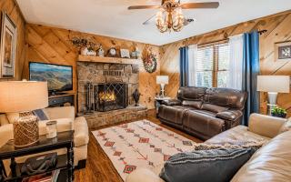 Wooded Bliss - Outdoor Hot Tub, Pet Friendly + Single Level Cabin! - Pigeon Forge - 9