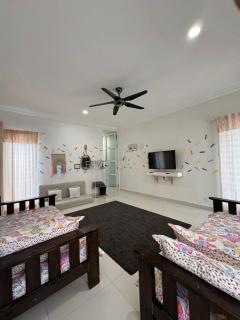 Micasa Bagan Laland-Pool, Firepit, Fun halal-only - 4