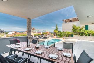 Villa Ancora near Medulin for 10 persons with private pool & pet friendly - only 800 meters from beach - 5