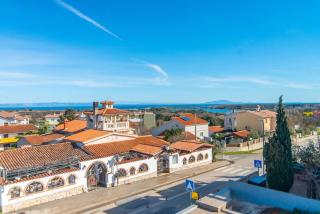 Villa Ancora near Medulin for 10 persons with private pool & pet friendly - only 800 meters from beach - 8