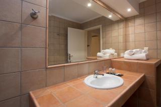 Golden Coast Boutique Villa - 7