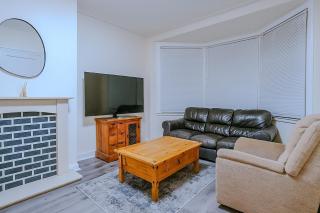 The Grand Residence, Parking, Stadium, Sleeps 8 - 9