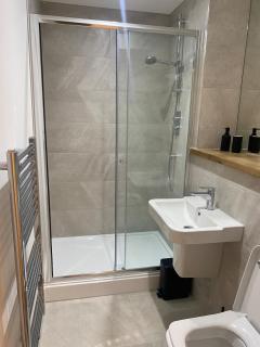 Stylish Leeds City Centre 2 bed with free parking - 1