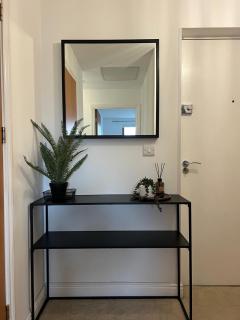 2 Bedroom Flat Free Parking Close to Gatwick - 7