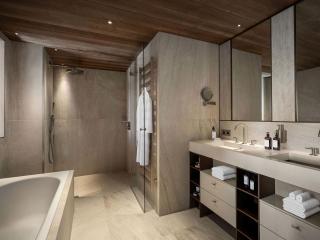 Appartement neuf haut de gamme avec retour à ski - FR-1-830-10 - 1