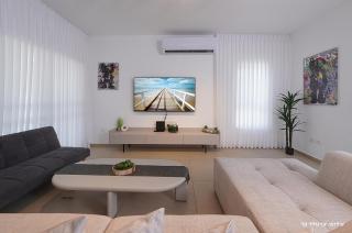 וילה ג'נסיס בוטיק -וילה מהממת עם בריכה פרטית מחוממת מקורה - 9