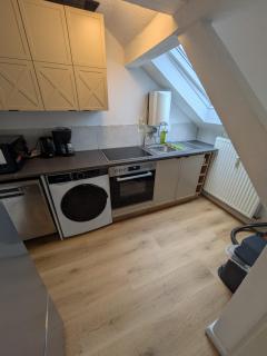 Zentrale Unterkunft in Neumünster - 4