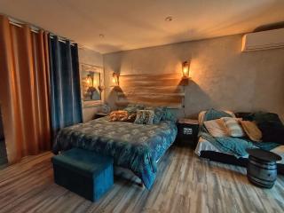 Love room suite jacuzzi sauna pour 2 personnes - 1