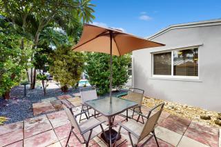 The Front House & Cottage - 6