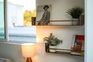 The Hillside Hideaway Mid Century Big Terrace - 6