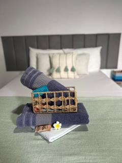 Flat com jacuzzi privativa aquecida 300 m da Praia e Roda Gigante - 1