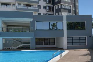 Nyali Beachfront 3BR with Pool, AC & WiFi - 8