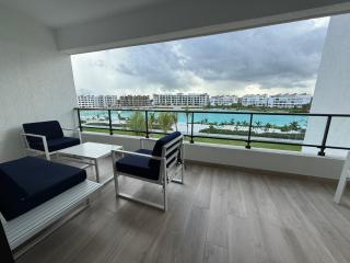 Majestic Lakefront Penthouse with Jacuzzi The City Beach Punta Cana RD - 8