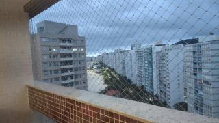 Apartamento amplo em andar alto com vista para praia - 9