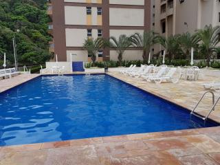 Apartamento amplo em andar alto com vista para praia - 5