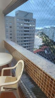 Apartamento amplo em andar alto com vista para praia - 1