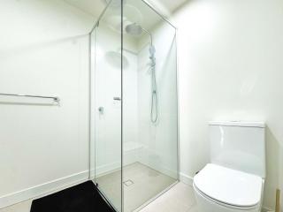 Beauty in the Sky- 1BR Apt Opposite Central Market - 3