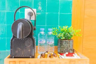 Seafront 2BR AC Sunny Corniche - 1