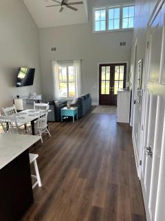 Little Clover Cottage - 8