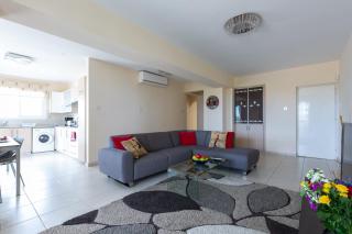 Spacious sea view apartment - 9