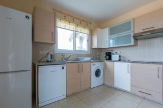 Spacious sea view apartment - 4