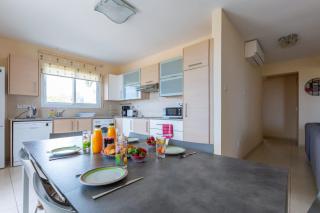 Spacious sea view apartment - 3