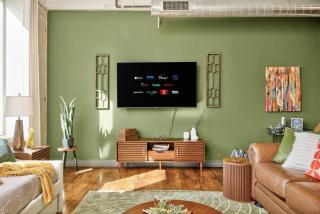 Vintage Vibe Flat - Pool, Gym, Game & Movie Rm, Free Valet - 2