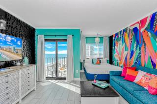 Angled Ocean View Studio w Incredible Views! Palace Resort 1005 - Sleeps 4 guests - 0