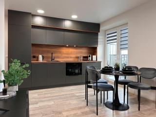 Elegant Center Escape I Free parking I Wi-Fi & AC - 3