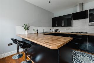 Modern Luxury 2-bed apartment Hull City Centre - 6