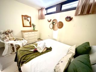 Seafront Serenity Suite by Deihu Experiences - 1