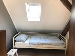 Großes Monteurhaus zur alleinigen Nutzung in Duisburg - maximal 6 Personen - 4 Schlafzimmer - 5