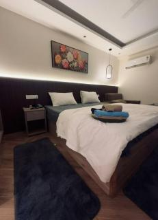 Omaxe trade centre alpha 2 - 0