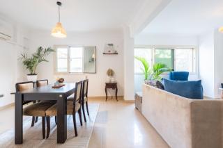 Modern Retreat with Smart TV and 2min to Nile corniche - 6