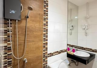 Lexis Residence & Bar - Newly Renovated Rooms - Patong Beach - 3