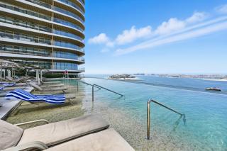 Luxury 2BR Emaar Beachfront with Private Beach & Infinity Pool, Palm Jumeirah & Atlantis Views - 5