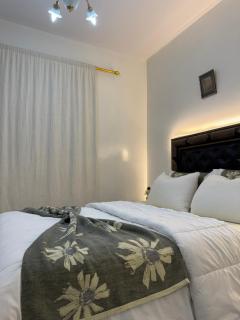 Only 5-minutes walk to airport, your perfect choice for an early or late flight - 6