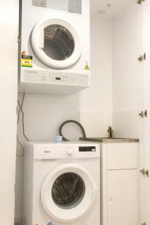 Modern Studio w Pool, Gym, Views - South Brisbane 31506-2 - 7