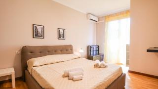 Modern Loft - with Balcony and Parking - 6