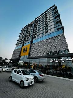 Margalla Hills Executive One Bedroom Elysium Tower By LMY - 0