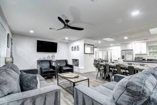 Scottsdalestays 12BR Mansion-500k Pool-AZ Top 10. - 4