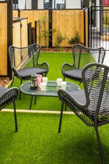 Modern 2 Bedroom Townhouse in Central Christchurch - 6