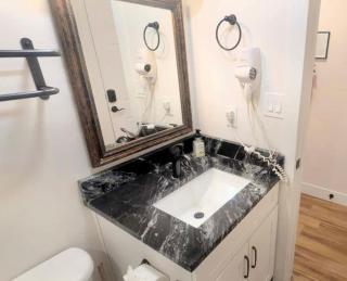 Top Floor Park City Retreat Perfect Vacation Stay - 2