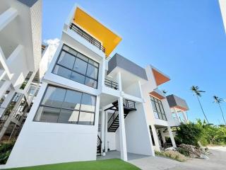 Brand new luxurious 3 story private Rooftop Pool - 9