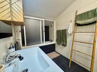 Bella Vista Home - 1